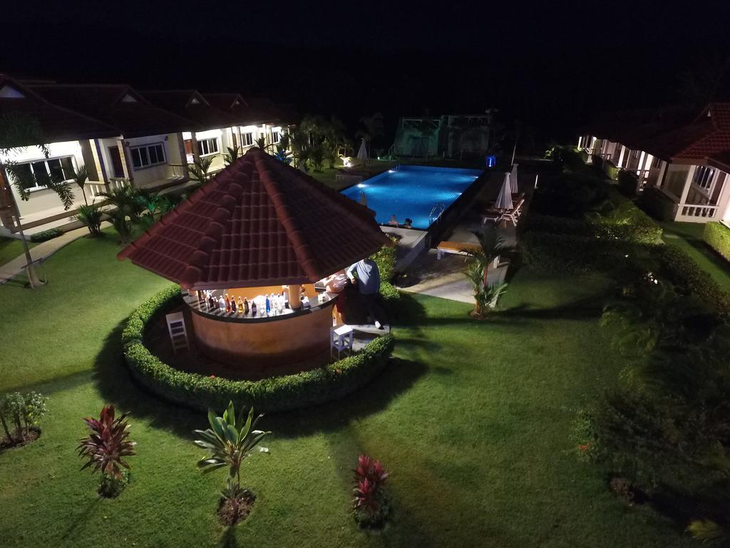 Phuket Airport Villa Ban Bo Han Екстер'єр фото