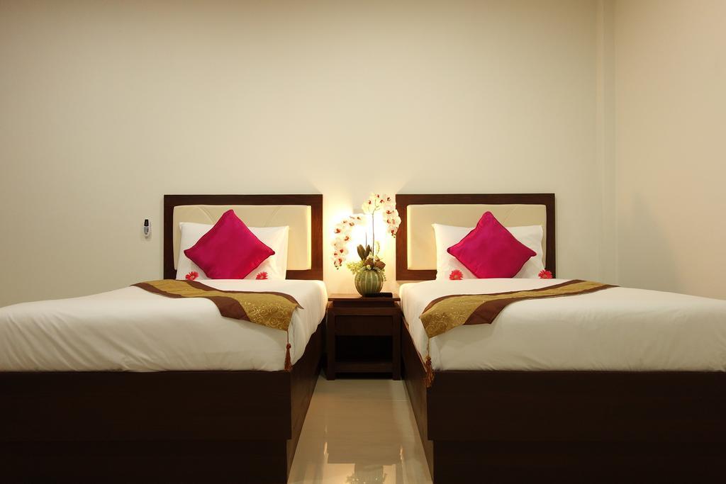 Phuket Airport Villa Ban Bo Han Номер фото