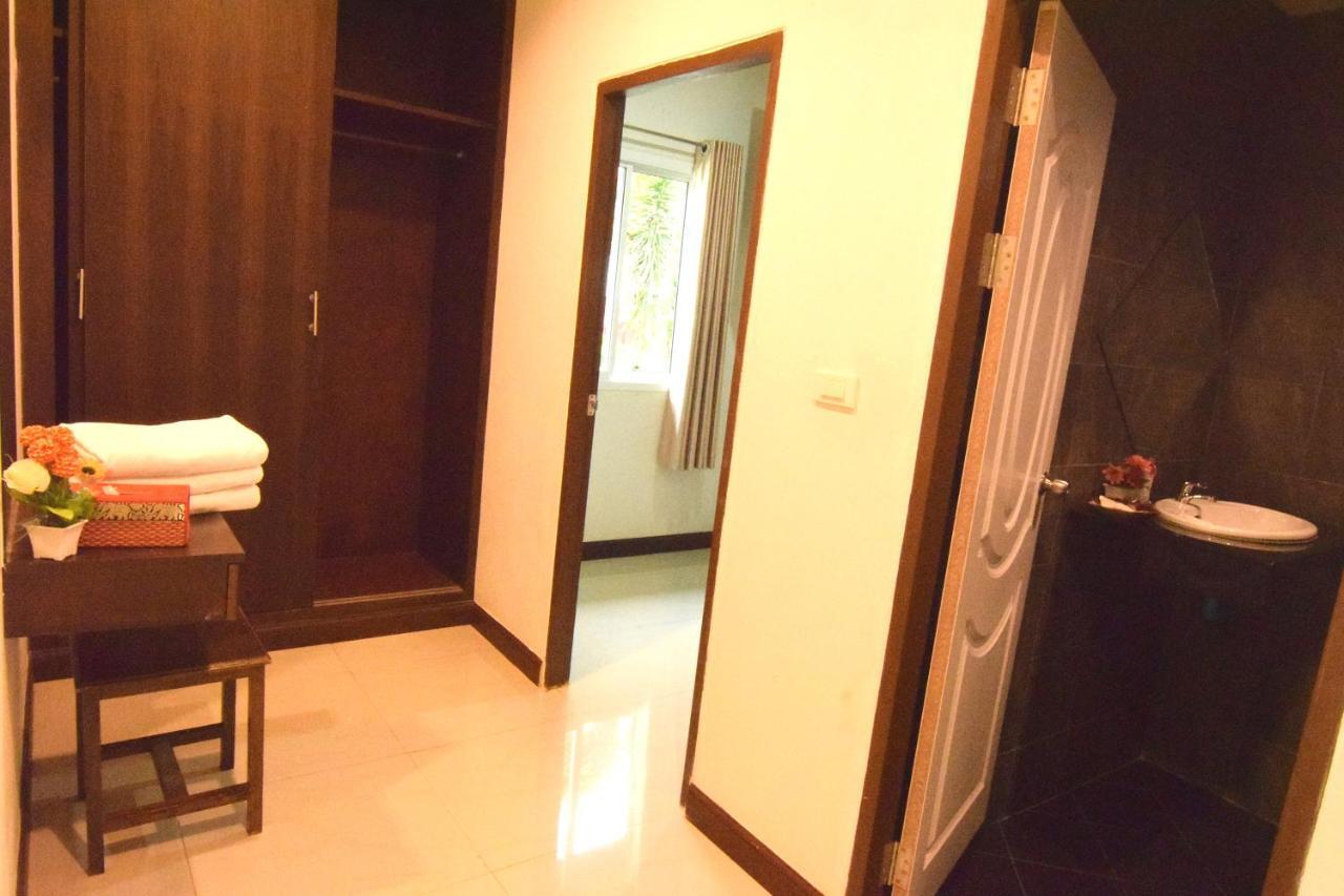 Phuket Airport Villa Ban Bo Han Екстер'єр фото